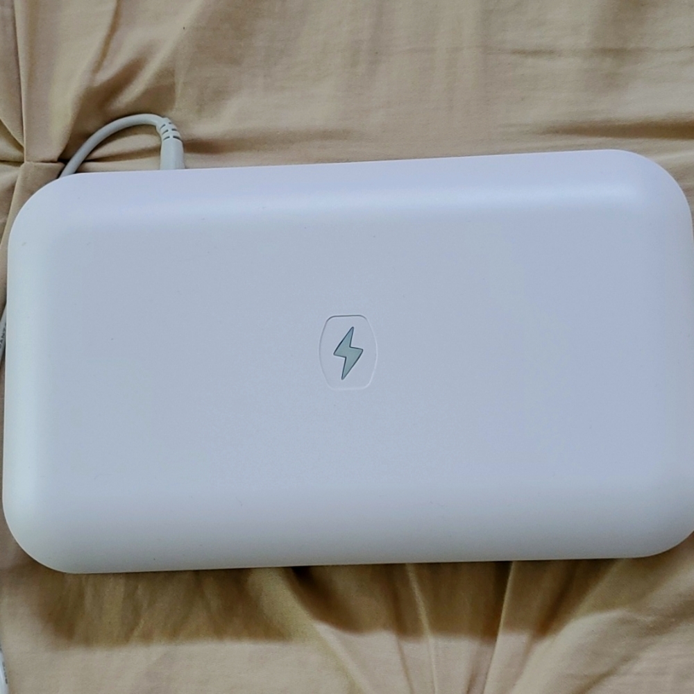Smart phone UV Sanitizer